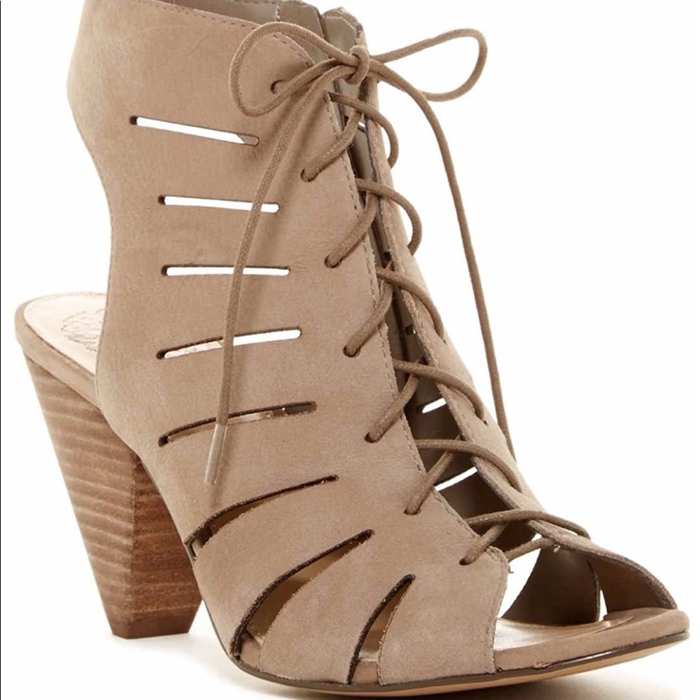 Vince Camuto Estie Cutout Sandal in taupe